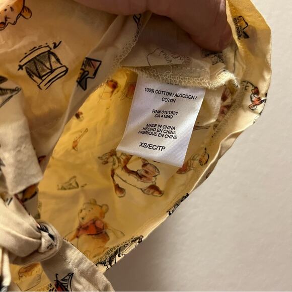 Disney Winnie the Pooh Retro 90s Yellow Short Sleeve Button Front Crop Top Sz XS - Picture 5 of 6